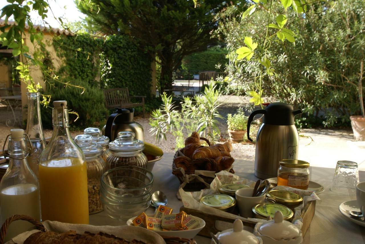 Cote Provence Otel Le Thor Dış mekan fotoğraf
